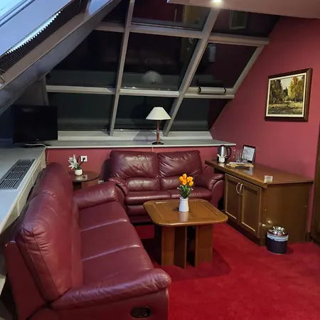 Astra 4*