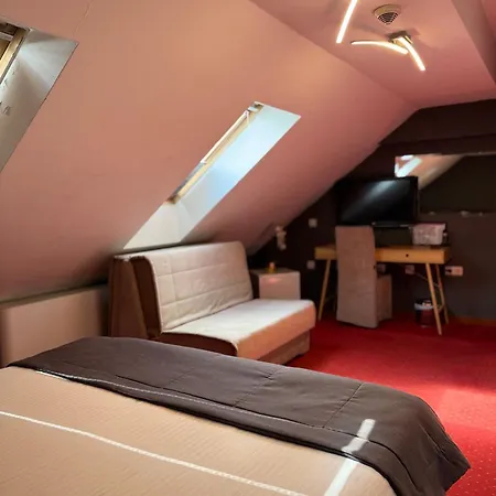 Astra Hotel